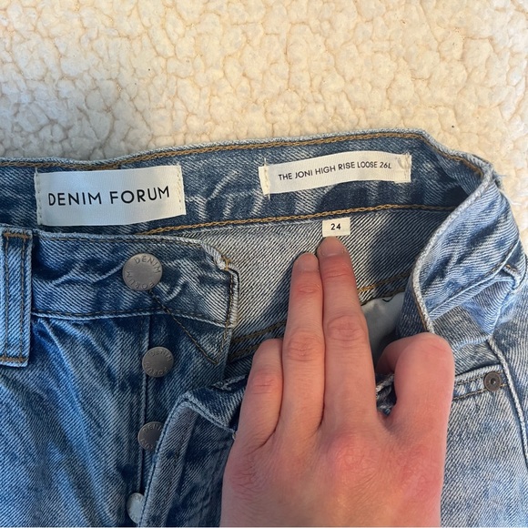 aritzia denim forum ripped jeans - Picture 4 of 4